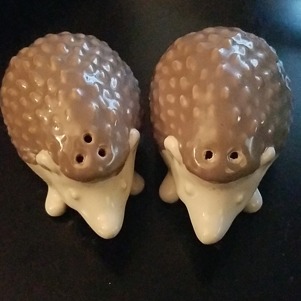Salt & Pepper Shakers